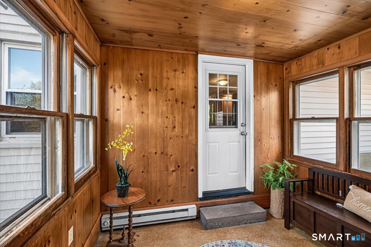 121 Hartford Road Simsbury, CT 06070 - Photo 13 of 31 Gallery Image 13
