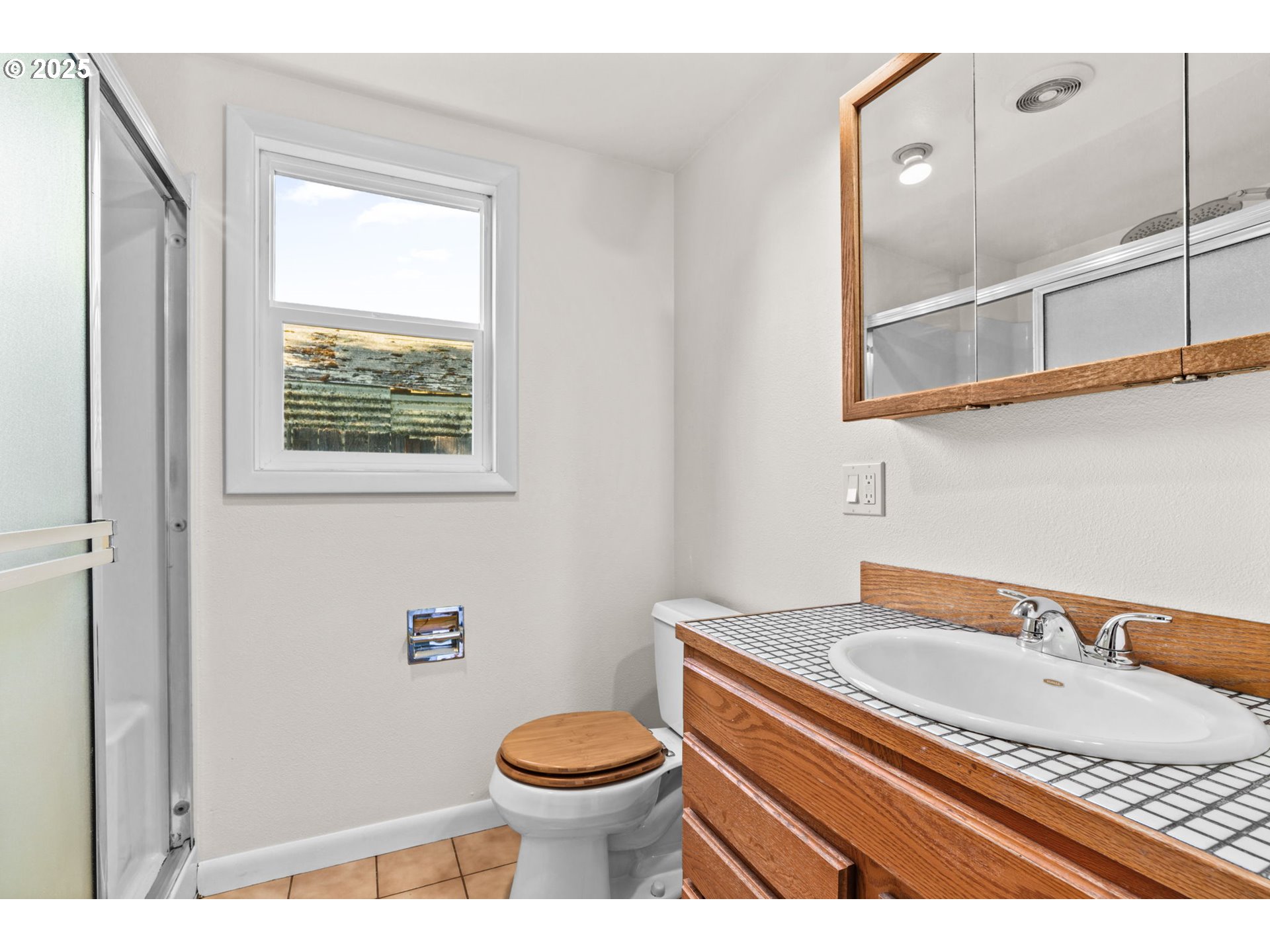 1669 Ridgefield Street Eugene, OR 97404 - Photo 13 of 30 Gallery Image 13