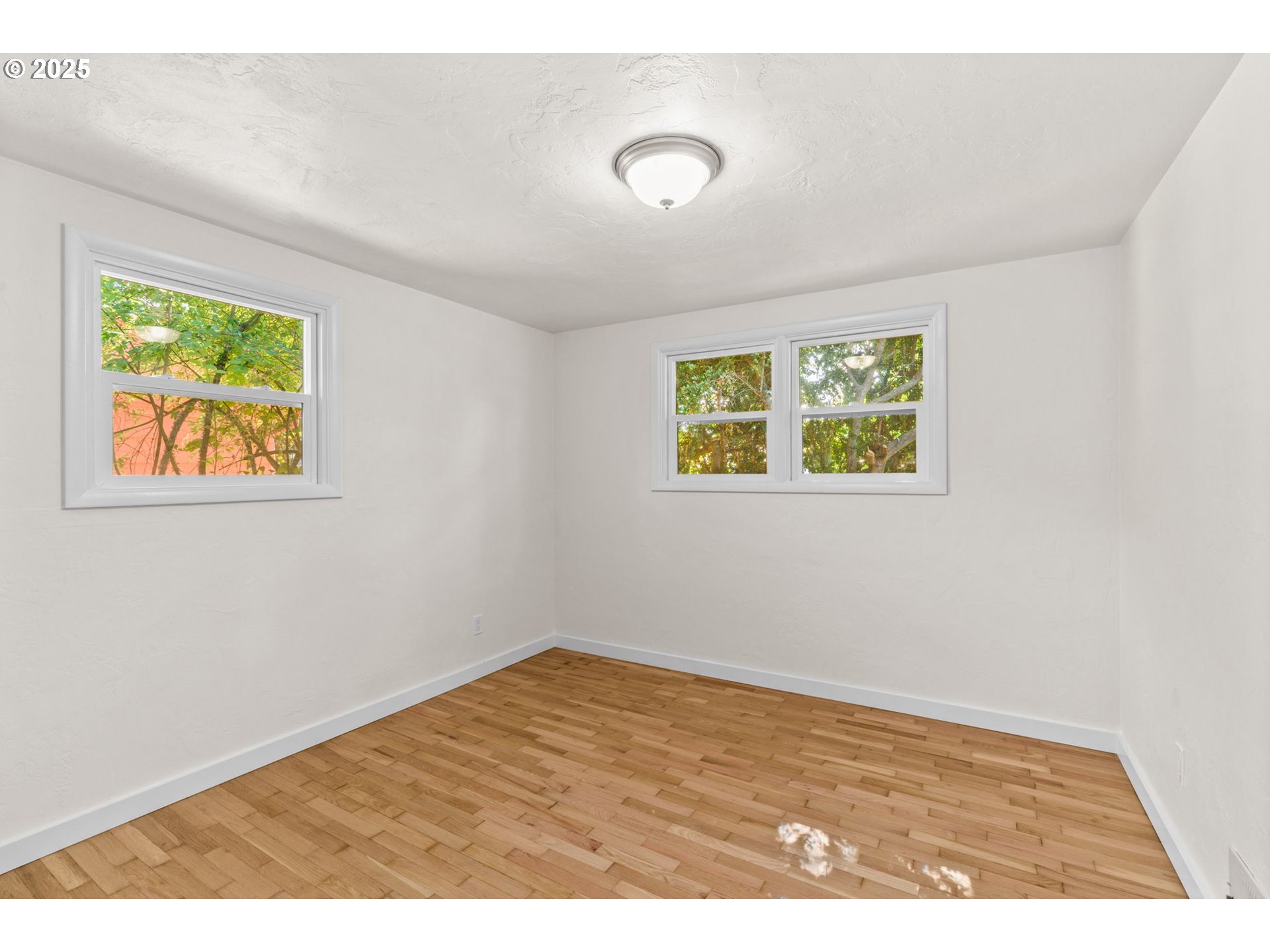 1669 Ridgefield Street Eugene, OR 97404 - Photo 21 of 30 Gallery Image 21