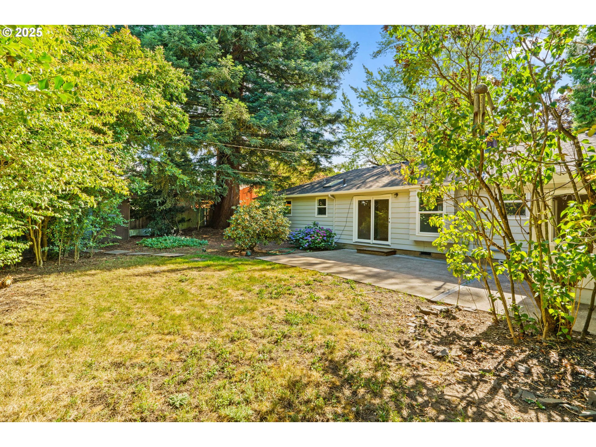 1669 Ridgefield Street Eugene, OR 97404 - Photo 25 of 30 Gallery Image 25