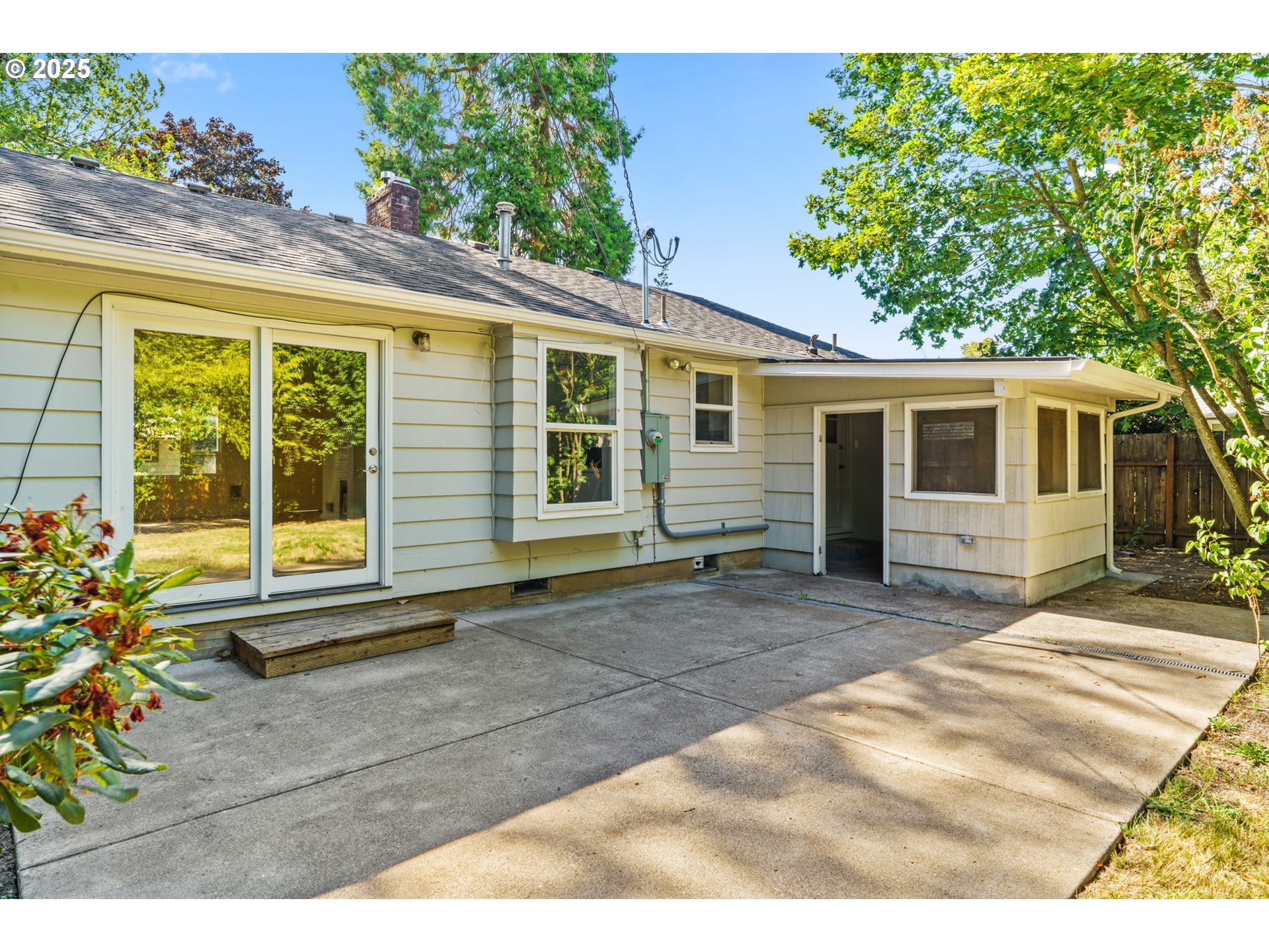 1669 Ridgefield Street Eugene, OR 97404 - Photo 27 of 30 Gallery Image 27