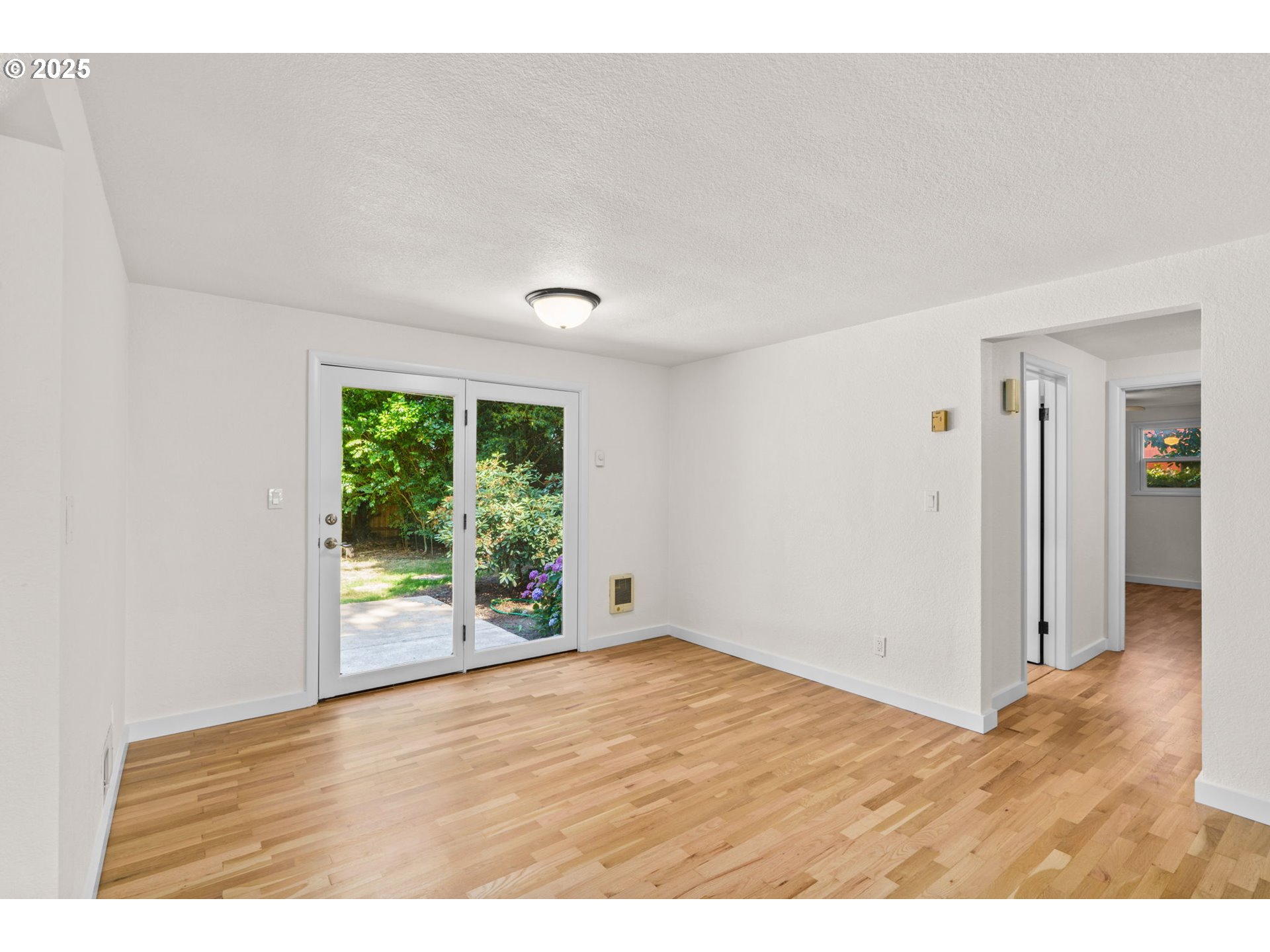 1669 Ridgefield Street Eugene, OR 97404 - Photo 5 of 30 Gallery Image 5