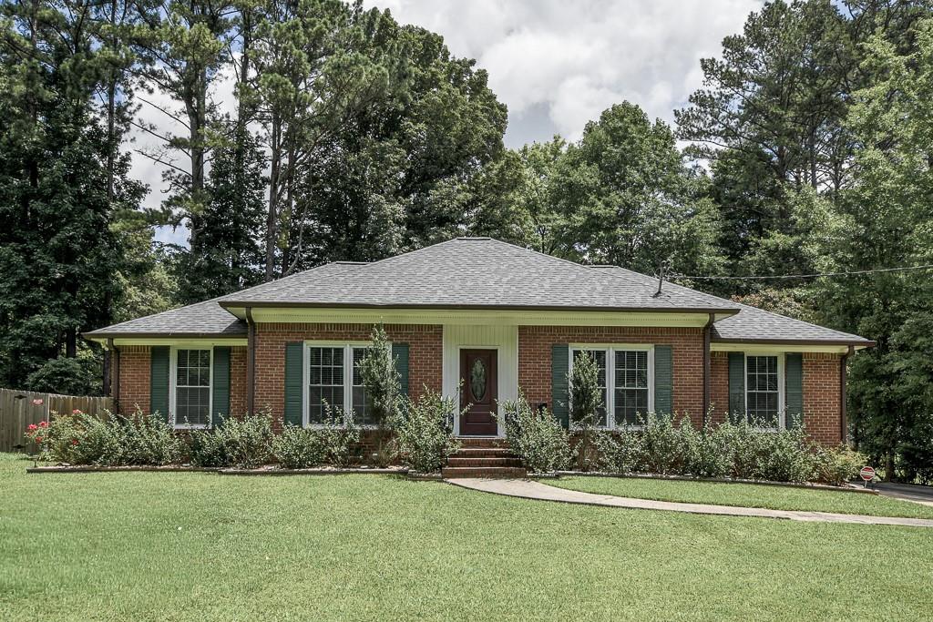 656 Bruce Way Southwest Lilburn, GA 30047 - Photo 1 of 32