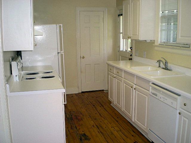 124 Alton Road, Unit A Nashville, TN 37205 - Photo 10 of 15 THIS IS THE KITCHEN IN SIDE A.