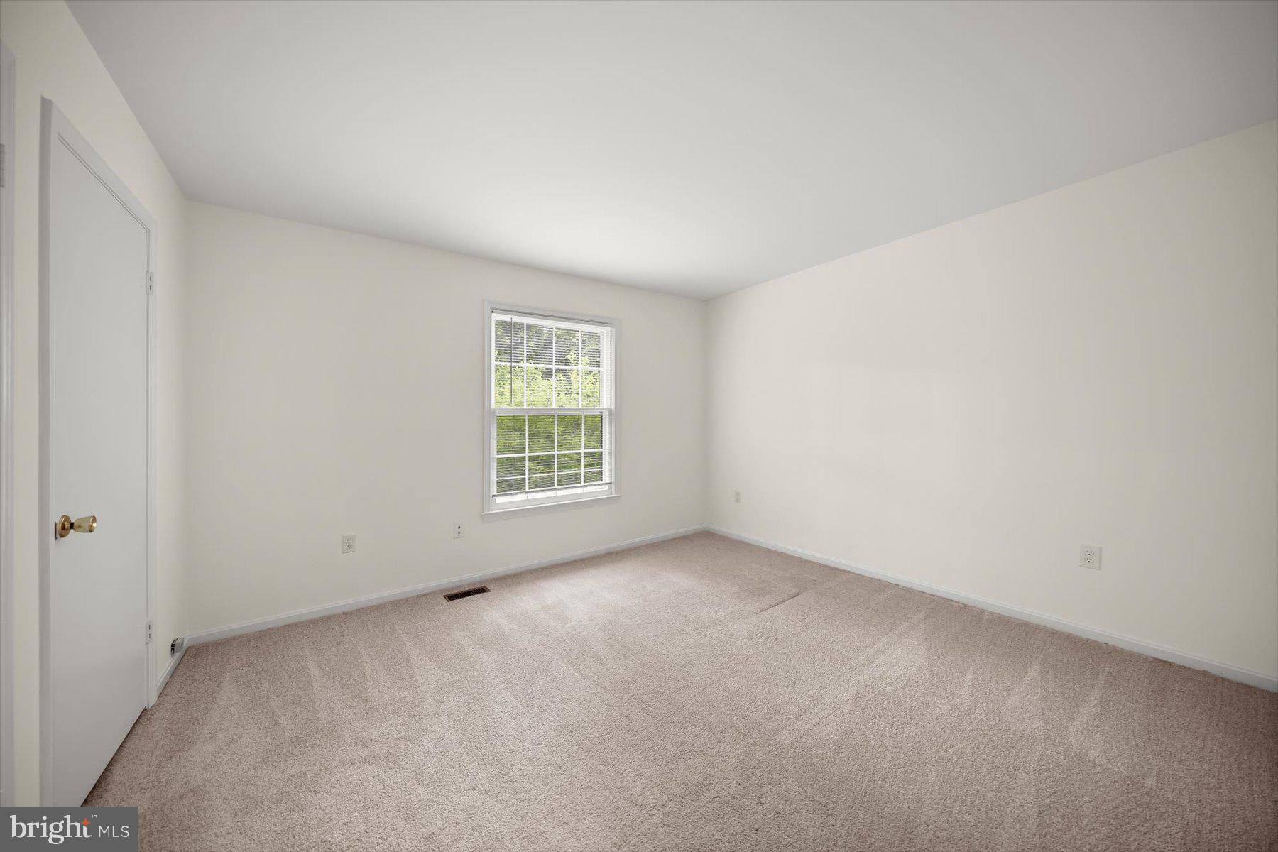 6819 Ben Franklin Road Springfield, VA 22150 - Photo 32 of 47 an empty room with windows
