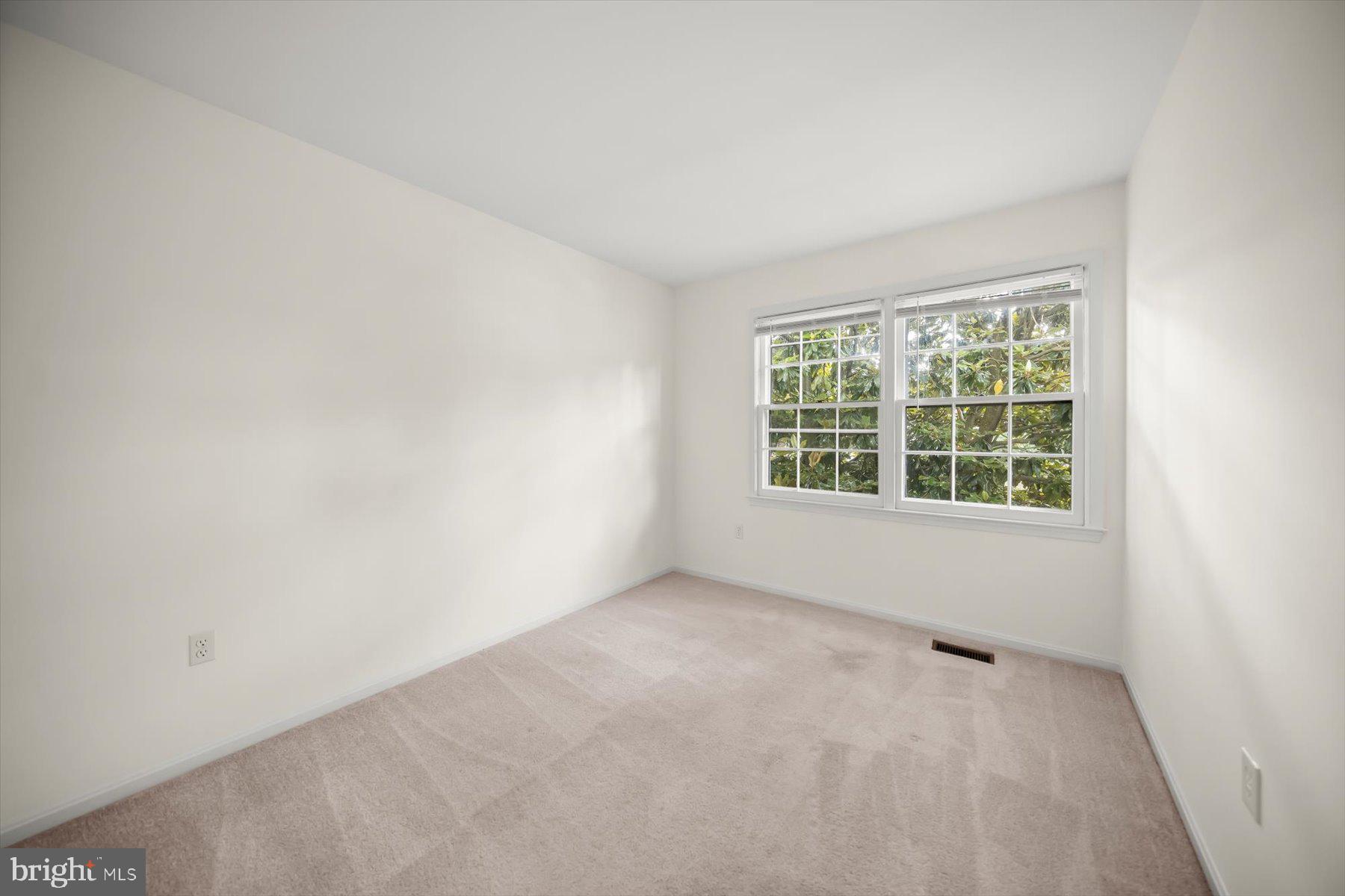 6819 Ben Franklin Road Springfield, VA 22150 - Photo 34 of 47 an empty room with windows