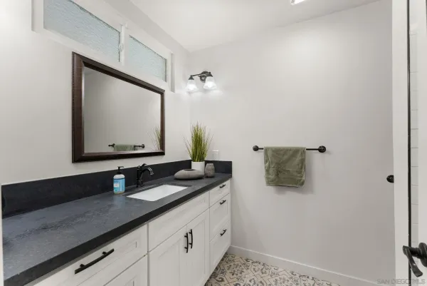 $869,000 | 2025 West El Norte Parkway, Escondido, CA 92026