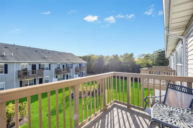 $490,900 | 100 Weatherby Lane, Unit 100, Central Islip, NY 11722