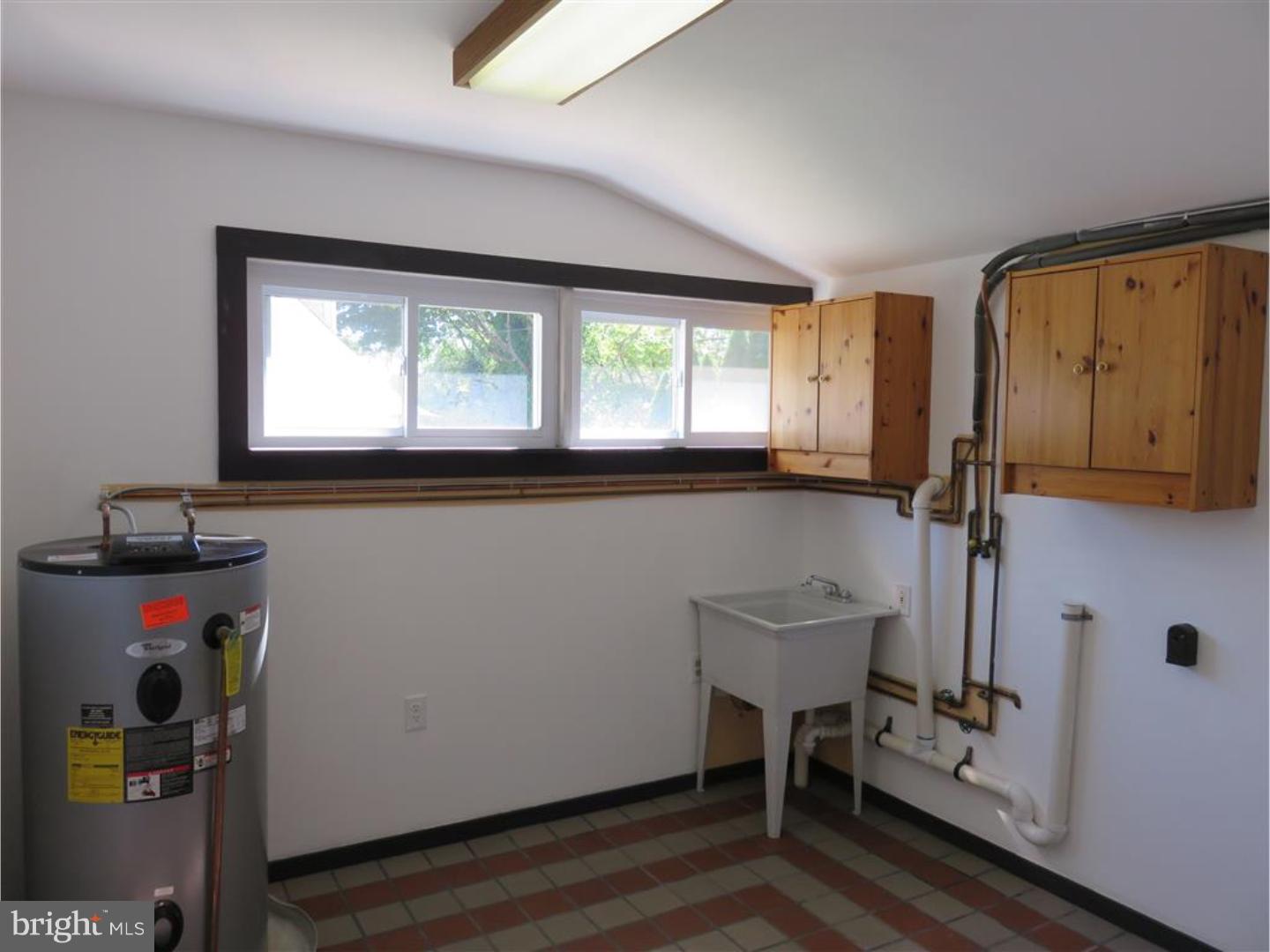 62 Upland Road Levittown, PA 19056 - Photo 12 of 12 Gallery Image 12
