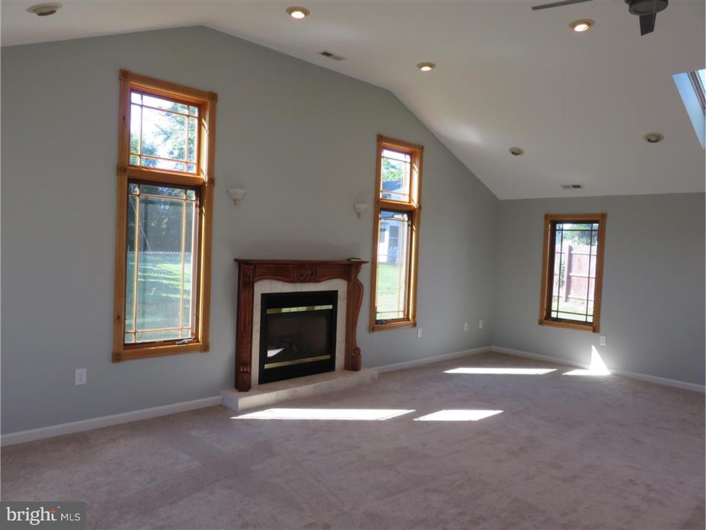 62 Upland Road Levittown, PA 19056 - Photo 5 of 12 Gallery Image 5