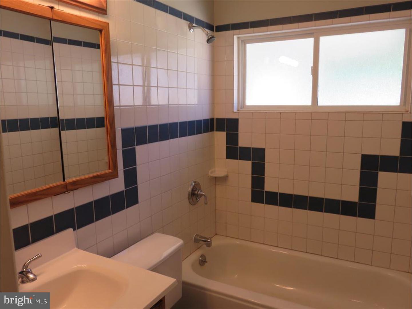 62 Upland Road Levittown, PA 19056 - Photo 9 of 12 Gallery Image 9