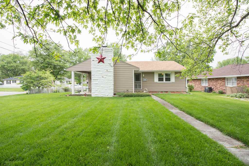 3914 West Riverside Avenue Muncie, IN 47304 - Photo 1 of 16