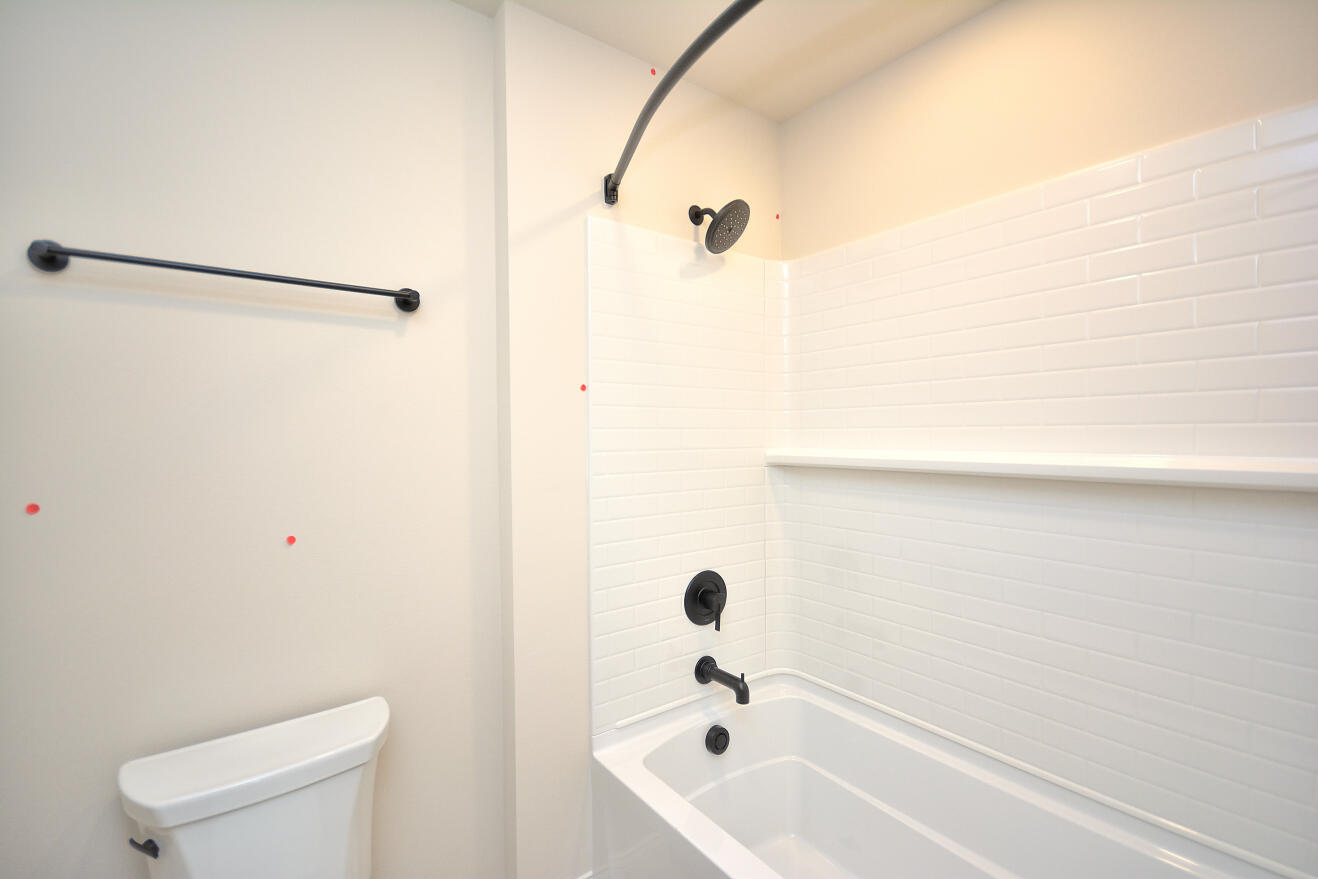 8191 Skylark Court Greendale, WI 53129 - Photo 18 of 31 92 EMPS (21)