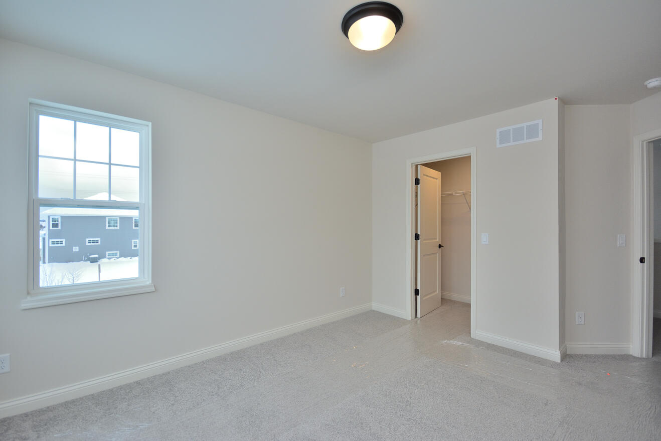 8191 Skylark Court Greendale, WI 53129 - Photo 21 of 31 92 EMPS (24)