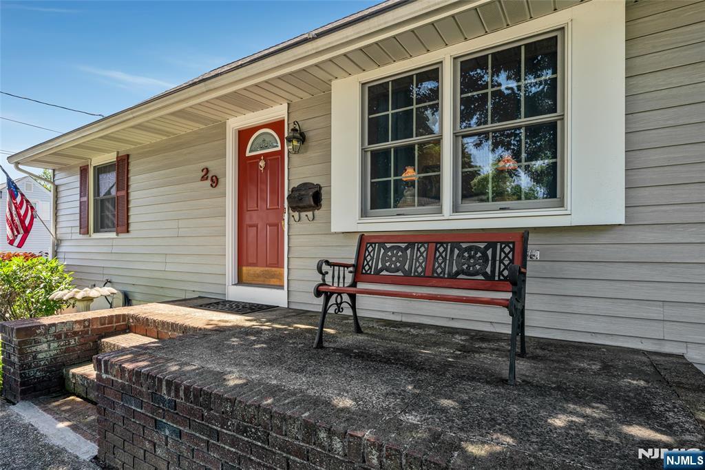 29 Giannone Road Wayne, NJ 07470 - Photo 11 of 33