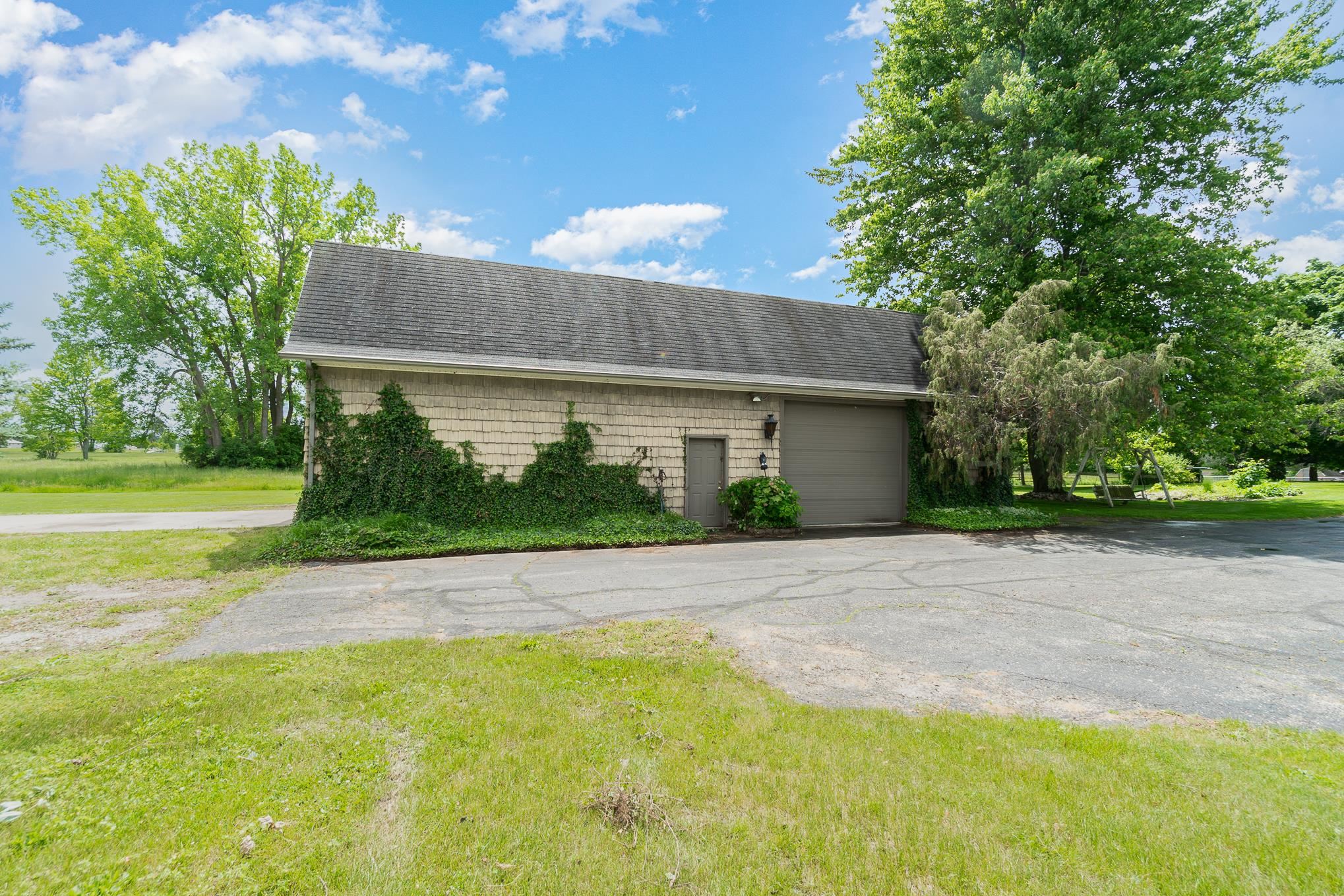 4111 Bay Arenac Line Road Pinconning, MI 48650 - Photo 37 of 45