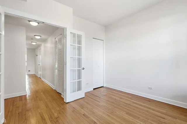 $239,900 | 3222 West Berteau Avenue, Unit 2, Chicago, IL 60618