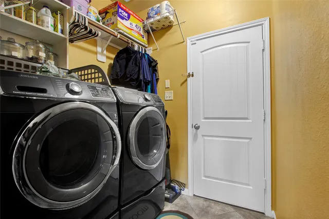 $2,700 | 1242 South Maple Drive, Katy, TX 77493