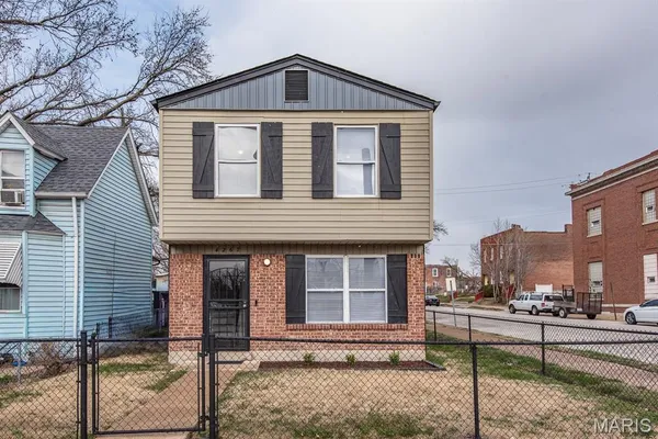 $129,900 | 4267 Fair Avenue, St. Louis, MO 63115