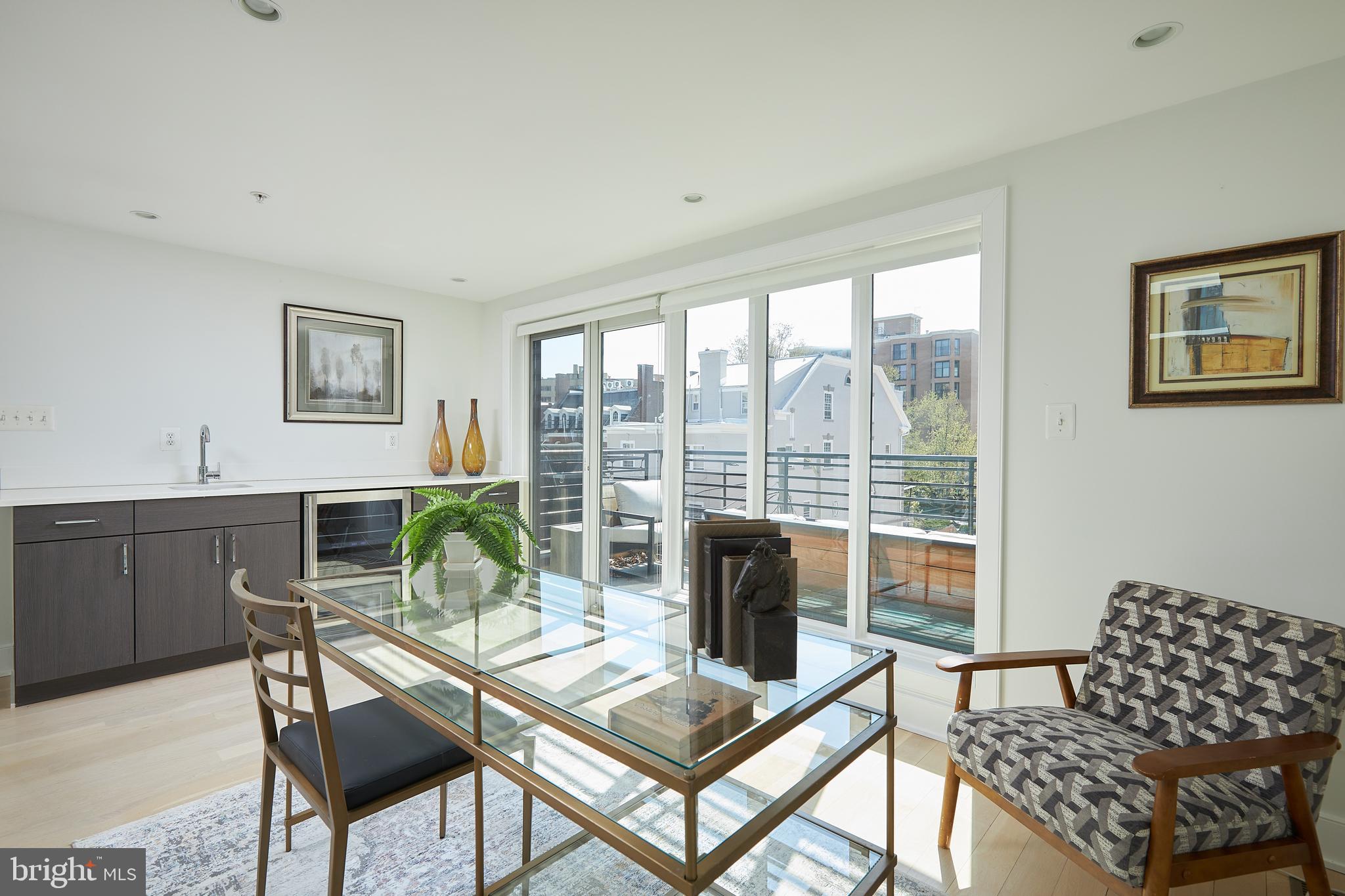 2014 Kalorama Road Northwest, Unit 8 Washington, DC 20009 - Photo 12 of 43 Balcony and Wet Bar