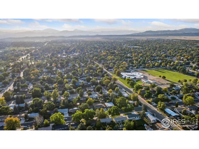 a view of an outdoor space