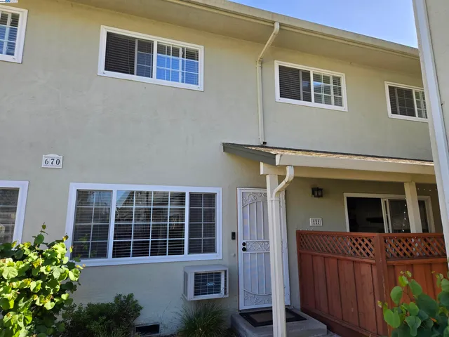 $549,000 | 670 Fargo Avenue, Unit 2, San Leandro, CA 94579