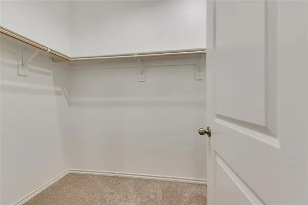 $1,895 | 1033 King Street, Aubrey, TX 76227