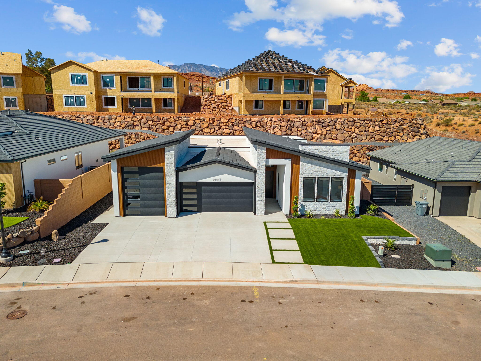 2885 East View Pointe Drive Washington, UT 84780 - Photo 97 of 99 Front Exterior of House 4
