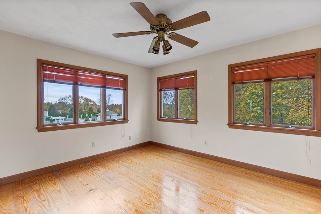 30 Crystal Drive Stoneham, MA 02180 - Photo 13 of 30