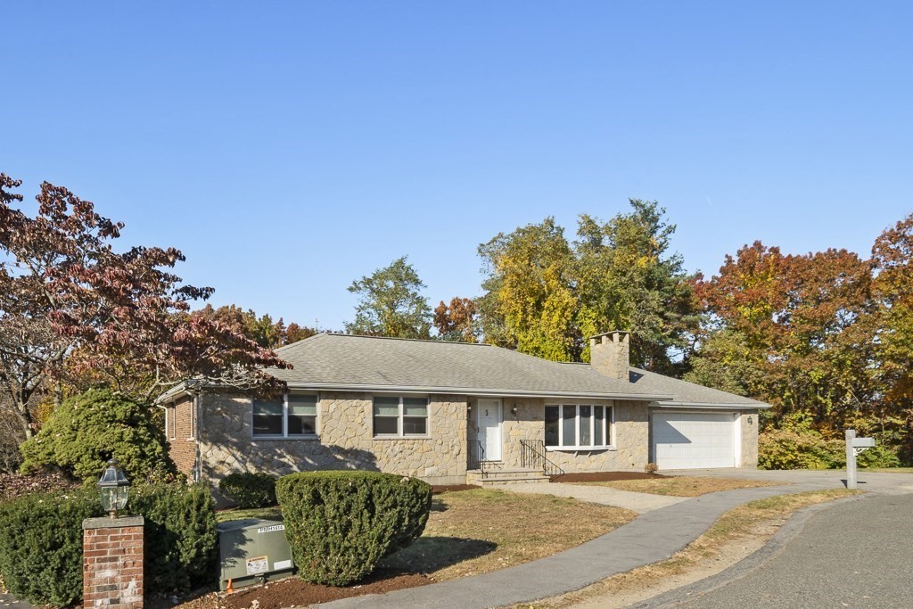 30 Crystal Drive Stoneham, MA 02180 - Photo 3 of 30