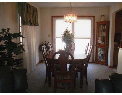 2453 Willowhurst Circle New Castle, PA 16101 - Photo 6 of 12 Dining Room.