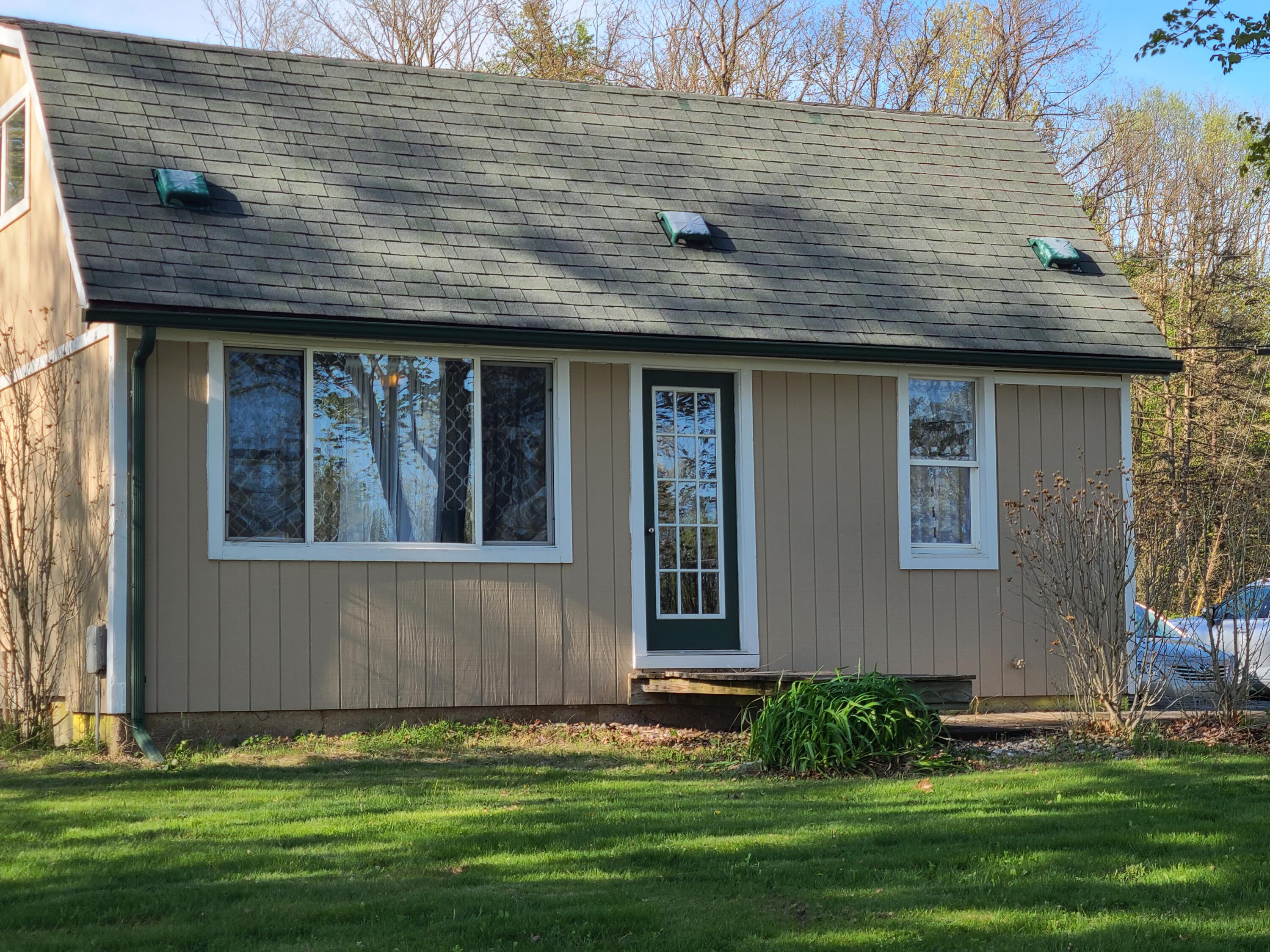 55322 Territorial Road Decatur, MI 49045 - Photo 1 of 43 20240430_181304