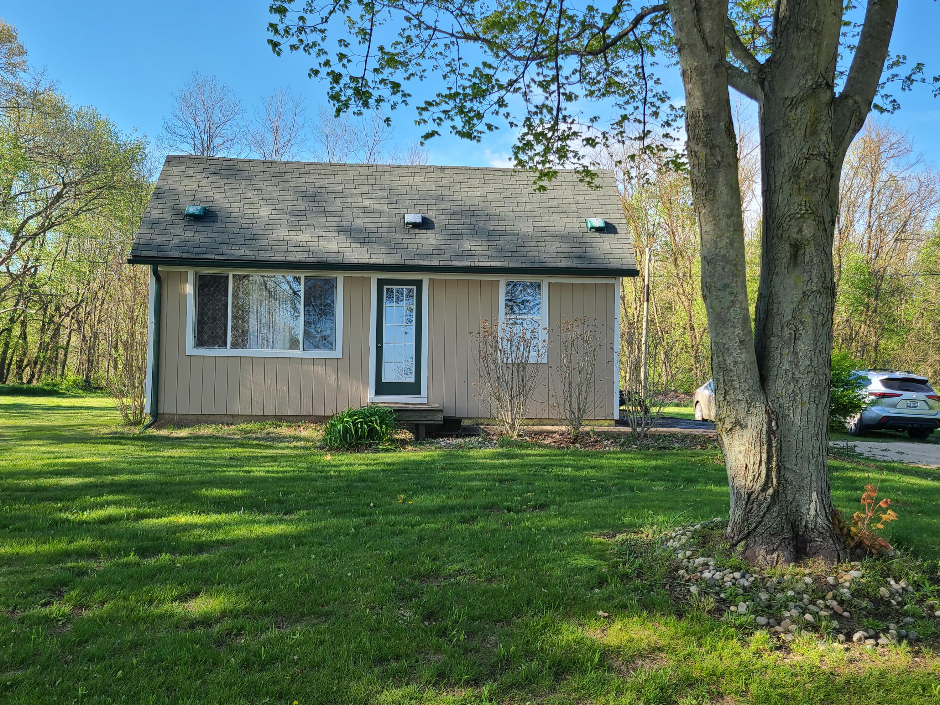 55322 Territorial Road Decatur, MI 49045 - Photo 13 of 43 20240430_181328