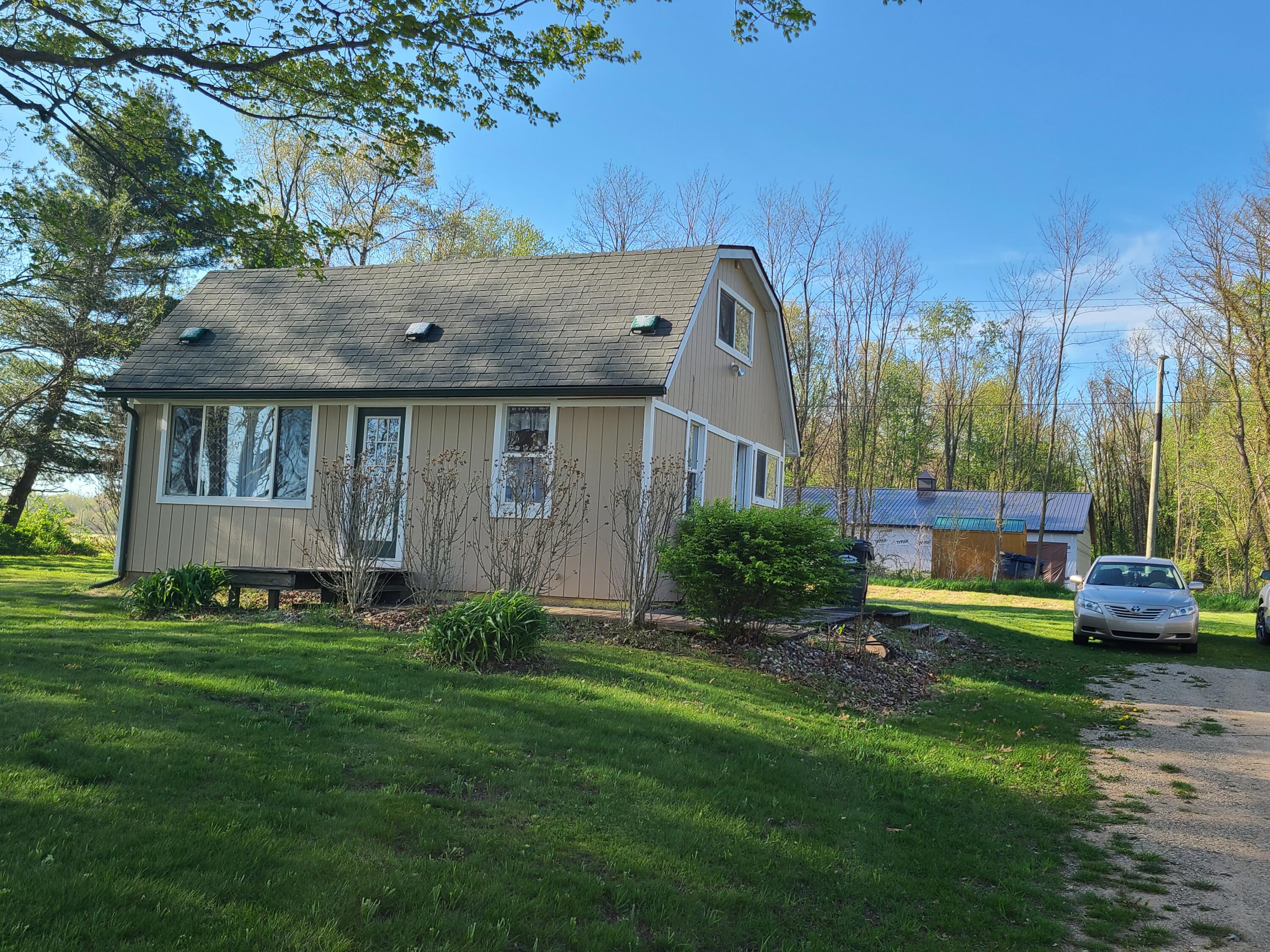 55322 Territorial Road Decatur, MI 49045 - Photo 14 of 43 20240430_181404