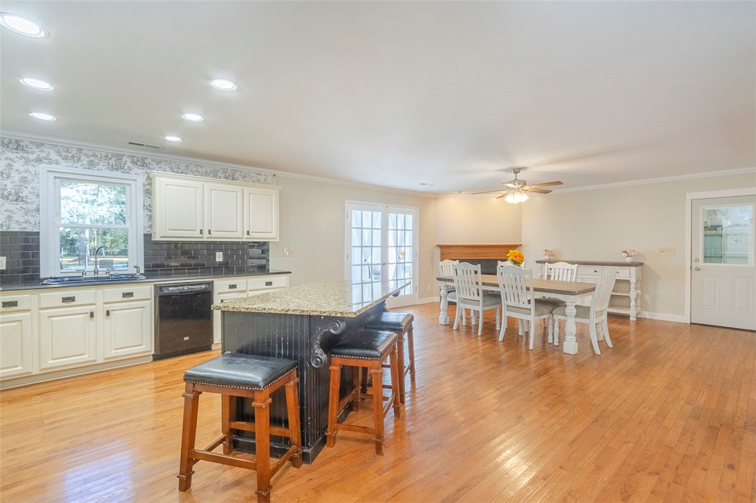 1026 Crestview Road Anderson, SC 29621 - Photo 16 of 41