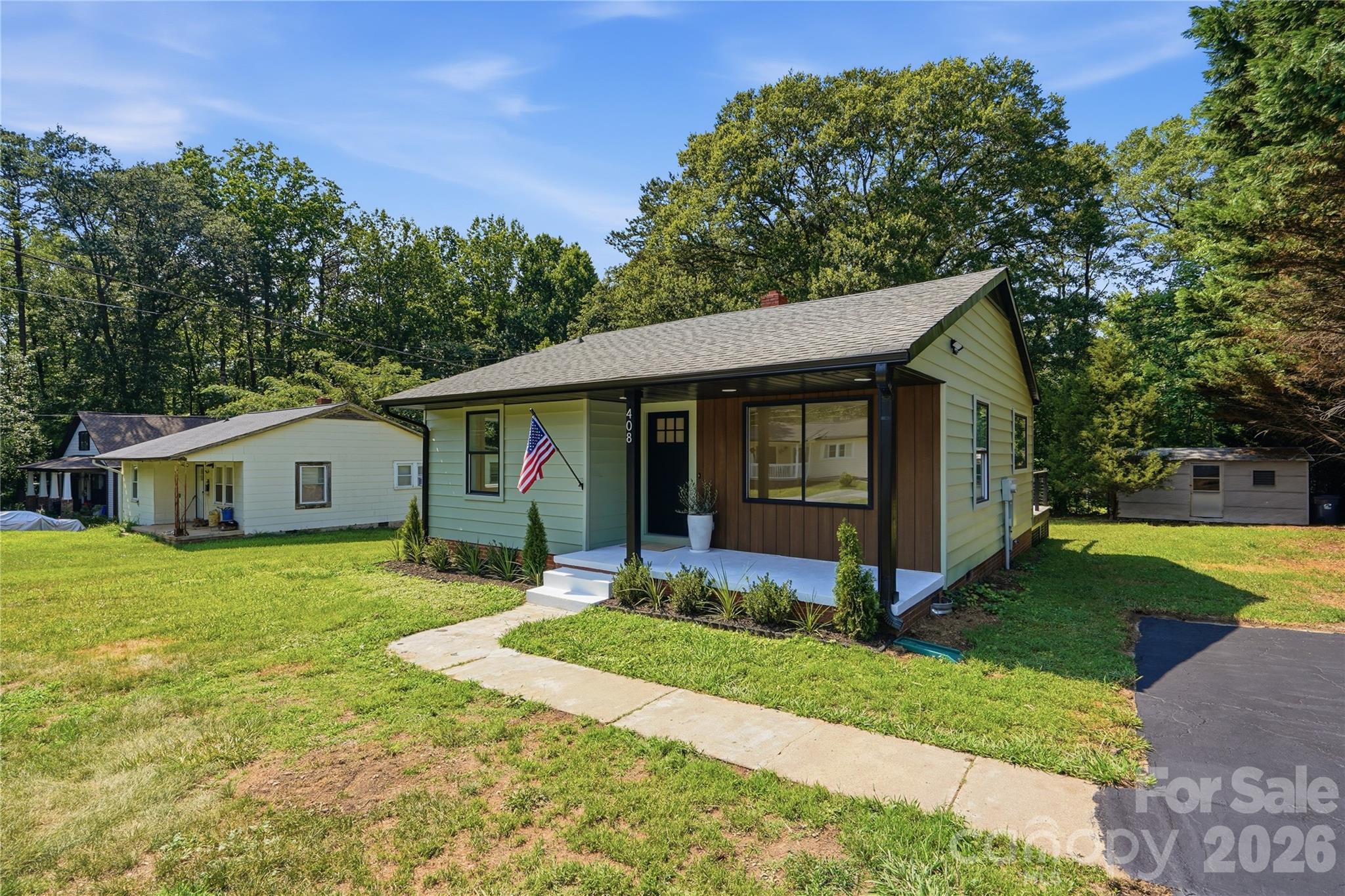 408 Rhyne Street Stanley, NC 28164 - Photo 2 of 44
