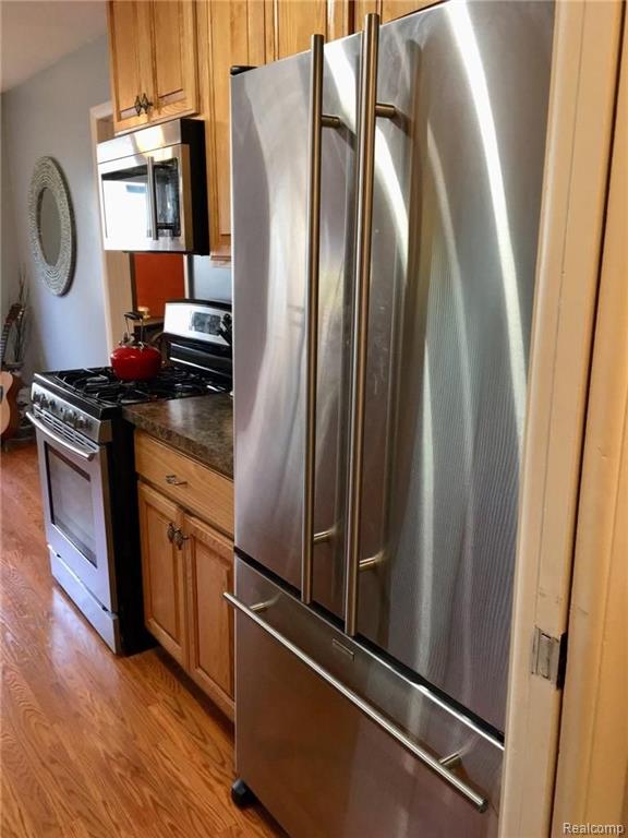 23110 Tuck Road Farmington Hills, MI 48336 - Photo 2 of 28