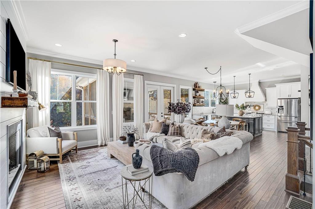 9245 Brumbelow Road Alpharetta, GA 30022 - Photo 10 of 50