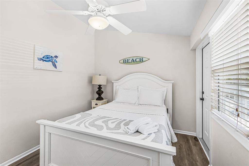 6020 Midnight Pass Road Sarasota, FL 34242 - Photo 13 of 18