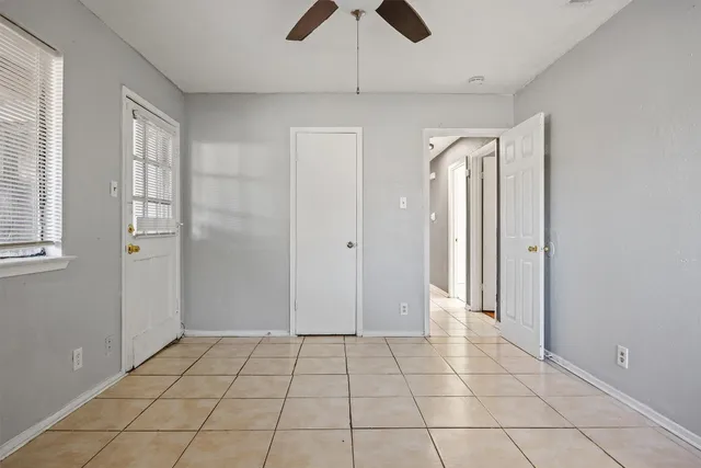 $1,795 | 2102 Lamplight Village Circle, Unit A, Austin, TX 78727