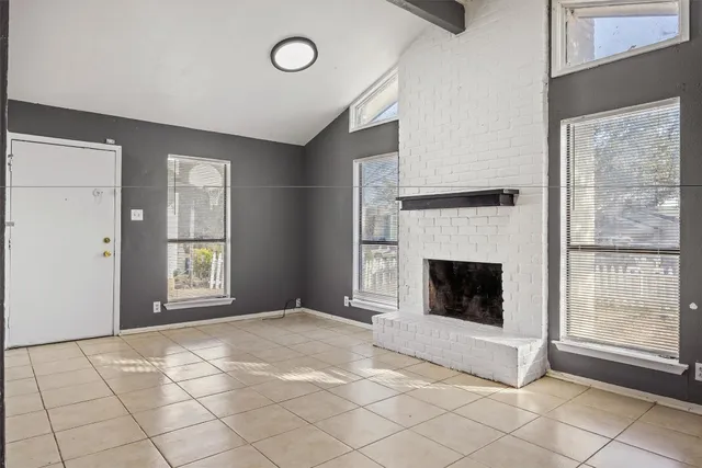 $1,795 | 2102 Lamplight Village Circle, Unit A, Austin, TX 78727