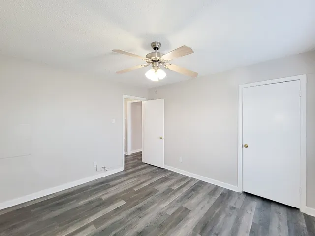 $1,300 | 4817 Lawndale Street, La Marque, TX 77568