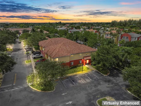 $355,000 | 3335 Palomino Drive, Unit 3233, Davie, FL 33024