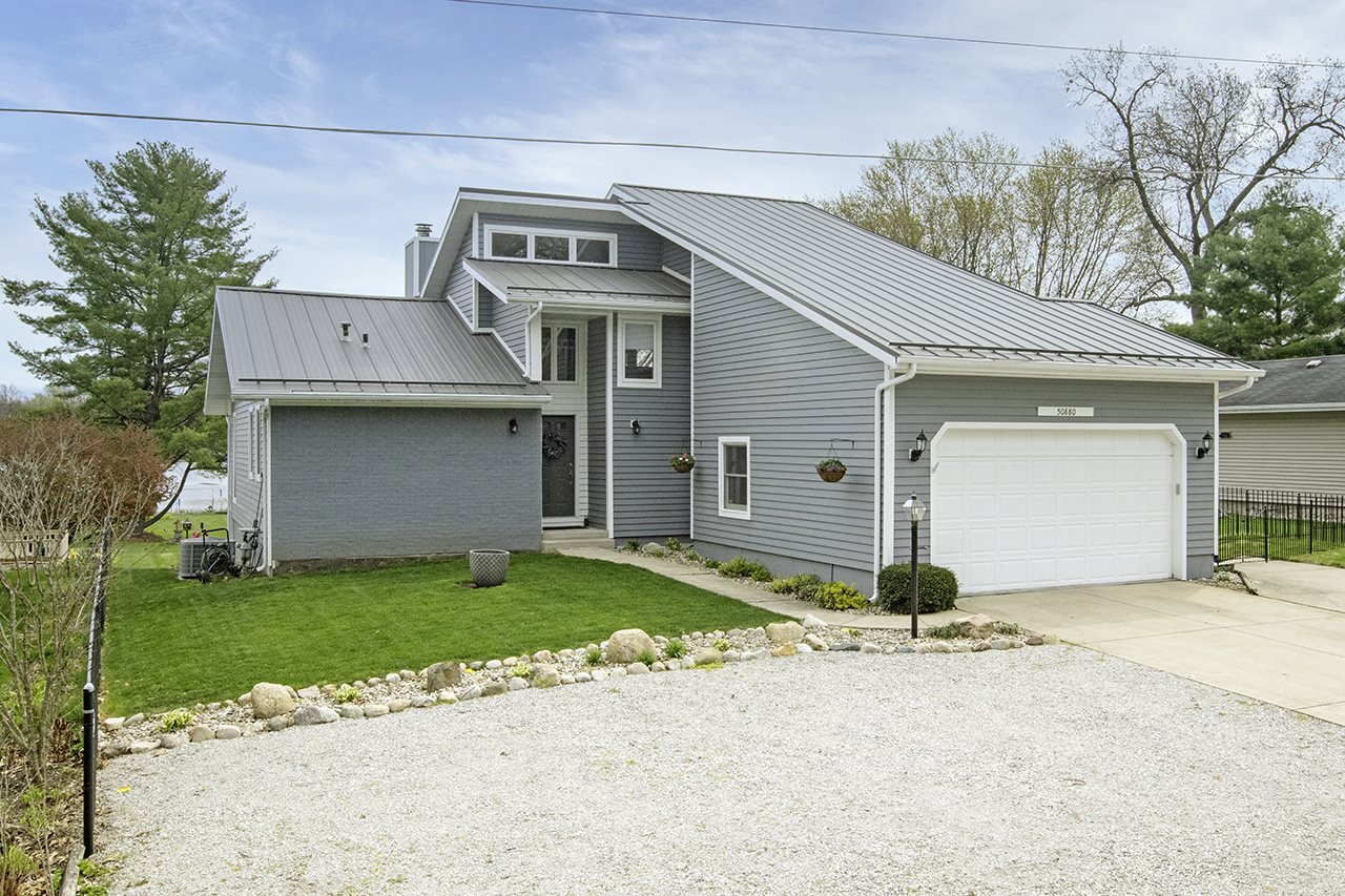 50880 Cornwall Road Bristol, IN 46507 - Photo 1 of 36 Gallery Image 1