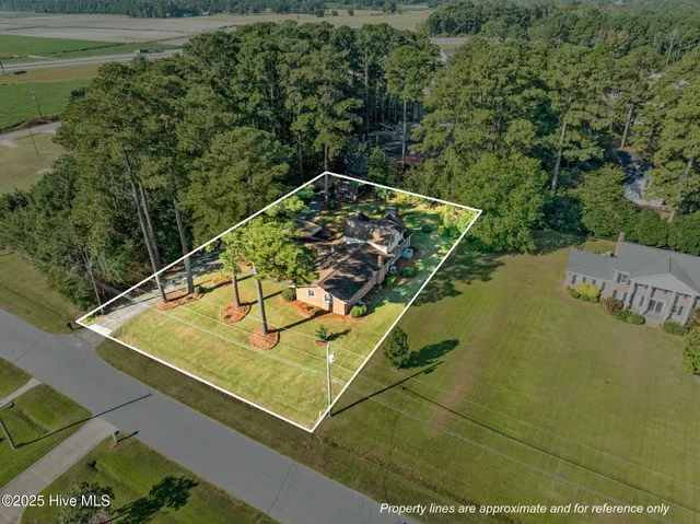 $300,000 | 4308 Wildwood Drive, Ayden, NC 28513