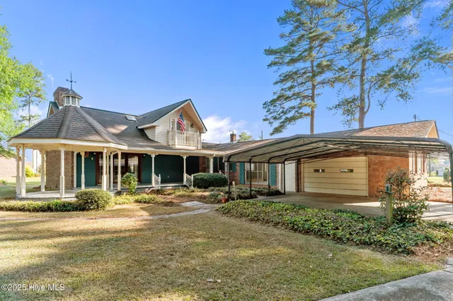 $300,000 | 4308 Wildwood Drive, Ayden, NC 28513