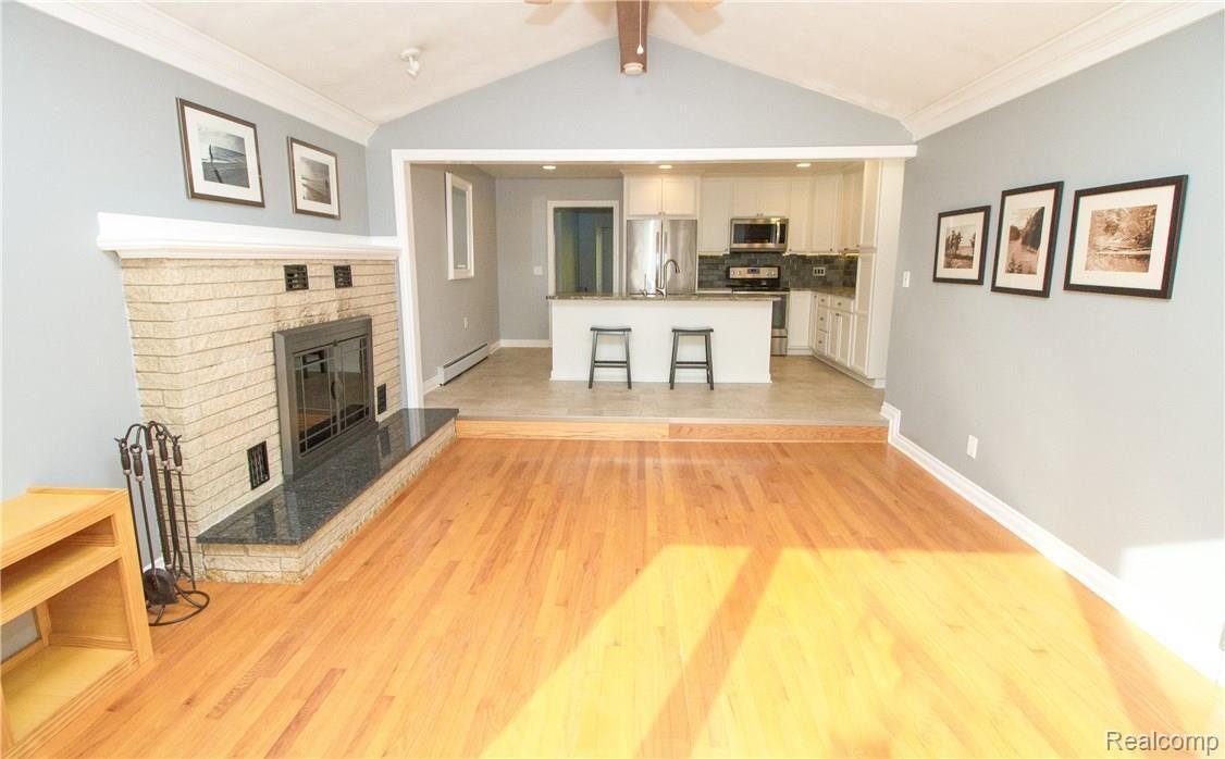 6889 Hubbard Road Clarkston, MI 48348 - Photo 14 of 36 13.jpg