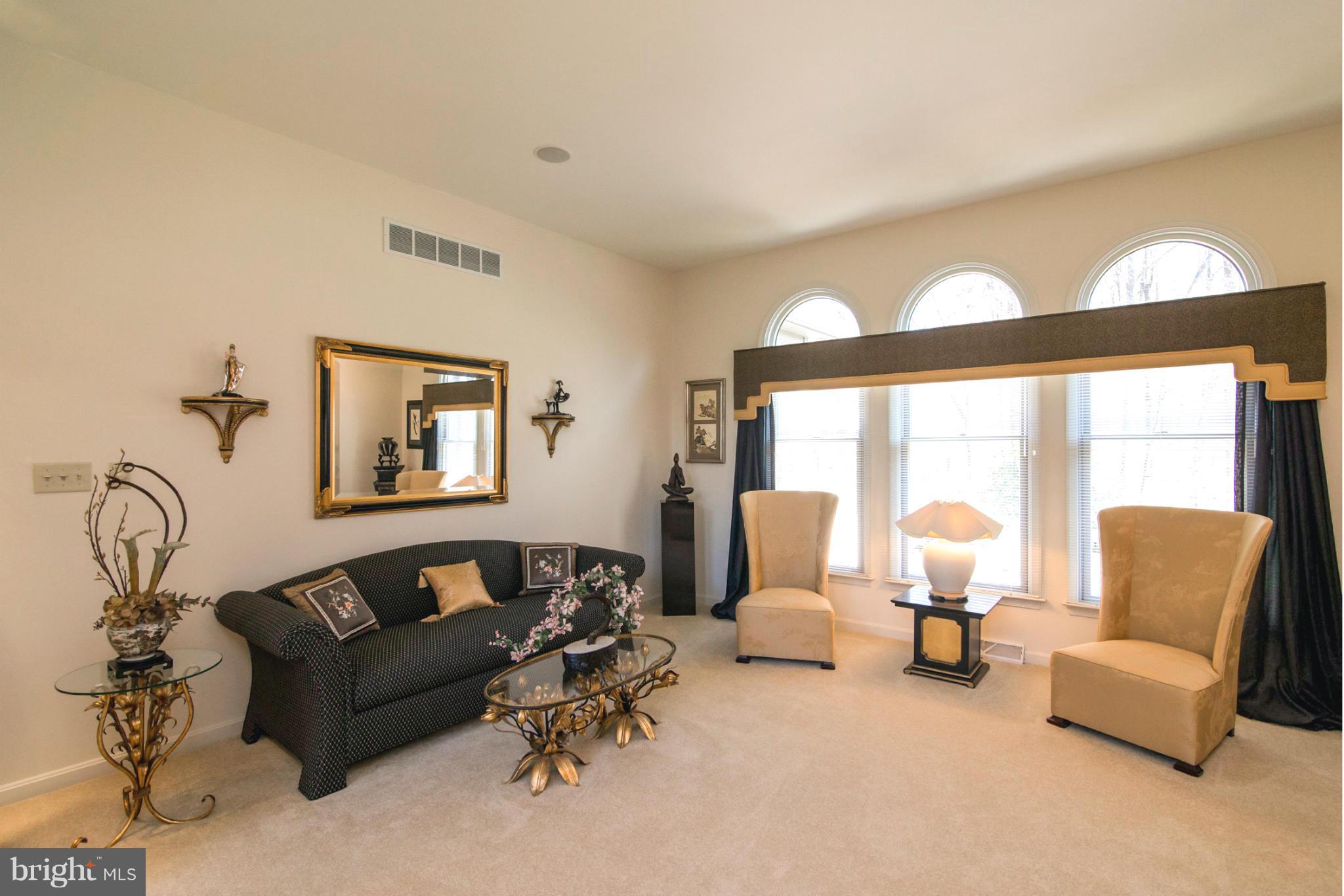 16511 York Road Monkton, MD 21111 - Photo 11 of 30 a living room with furniture and a large window