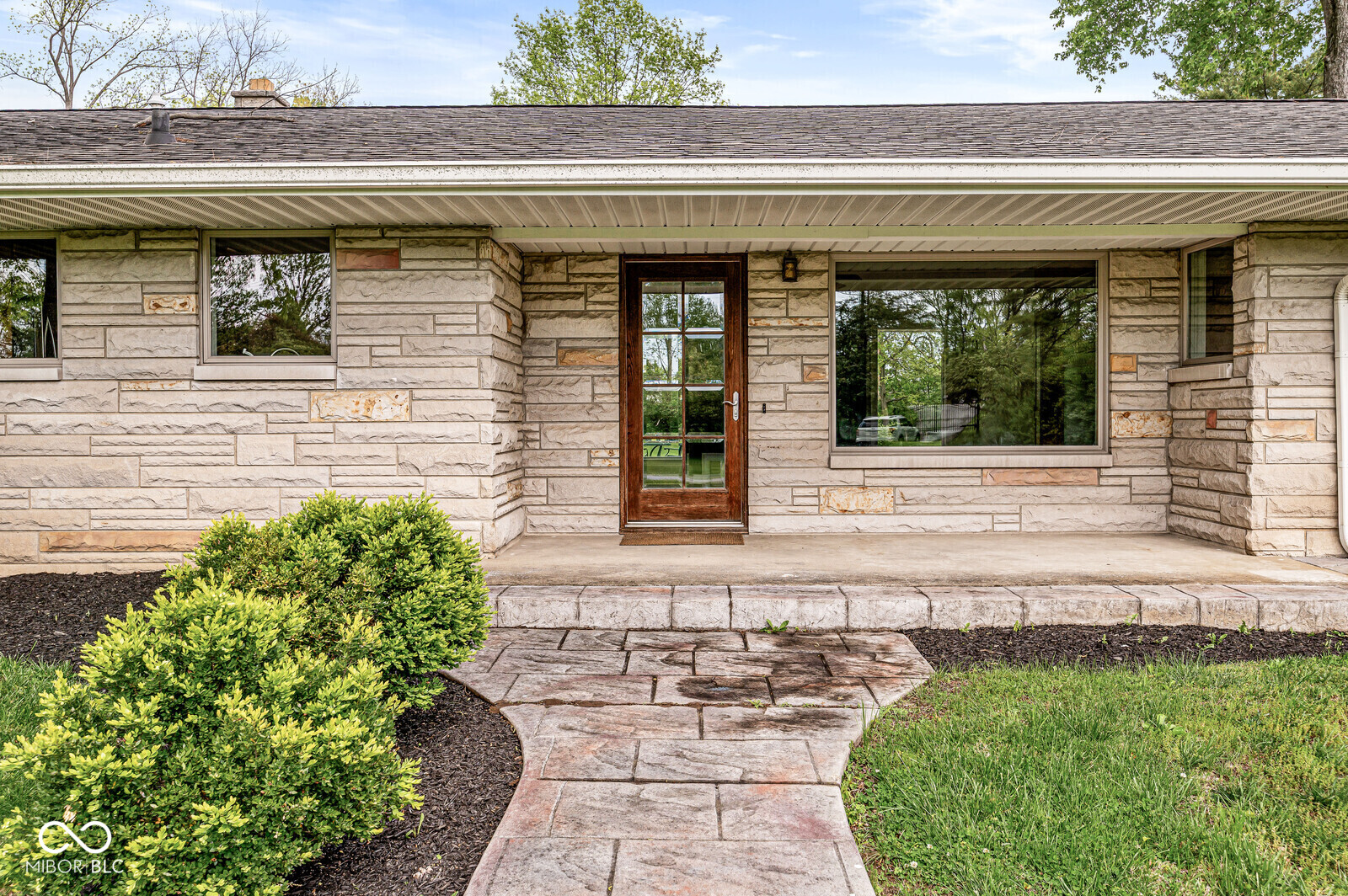6055 North High School Road Indianapolis, IN 46254 - Photo 2 of 49