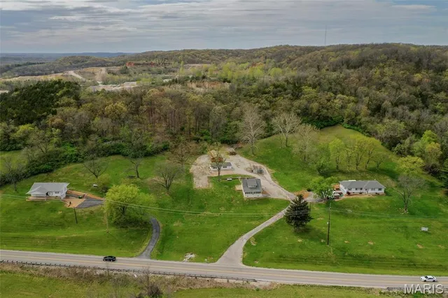 $1,350,000 | 8703 Metropolitan Boulevard, Pevely, MO 63070